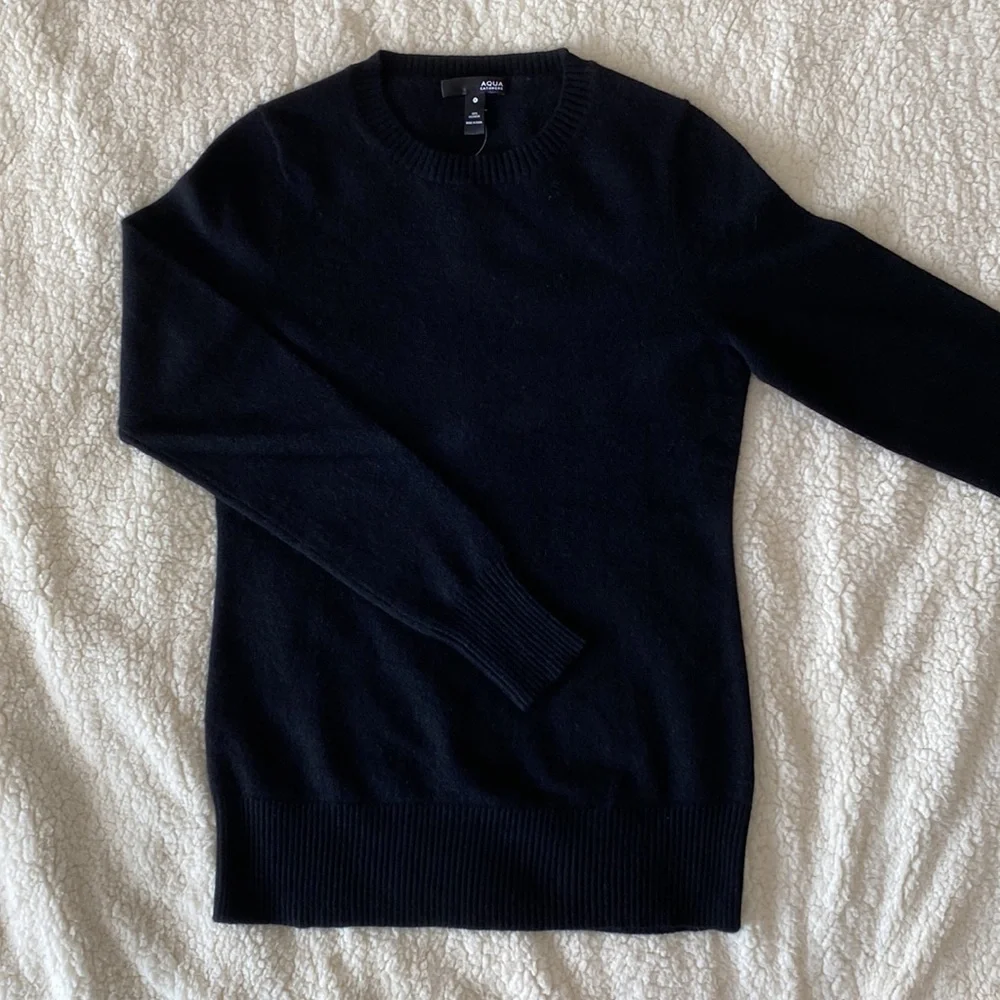 NWT Bloomingdale’s Aqua 100% cashmere sweater - Picture 6 of 10